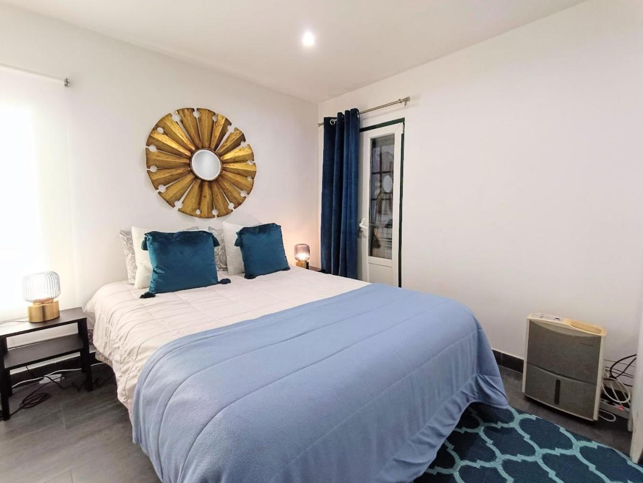 Apartment Golden Blue